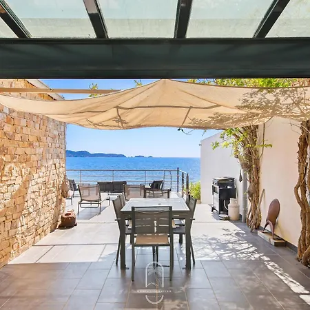 Maison Sur L'eau-hyeres-almanarre-parkings Clim Wifi By Hc Villa Hyères