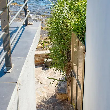 빌라 Maison Sur L'eau-hyeres-almanarre-parkings Clim Wifi By Hc 히에레