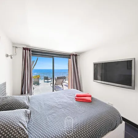 빌라 Maison Sur L'eau-hyeres-almanarre-parkings Clim Wifi By Hc 히에레