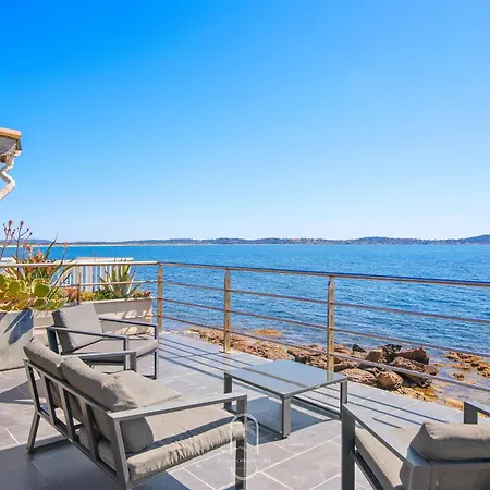 Maison Sur L'eau-hyères-almanarre-parkings/clim/wifi Hyères