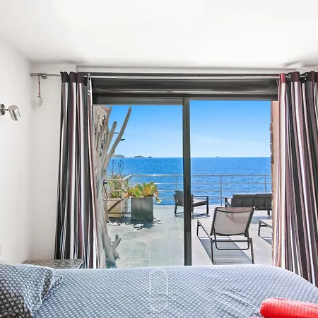 Maison Sur L'eau-hyeres-almanarre-parkings Clim Wifi By Hc 빌라 *