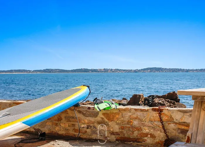 别墅 Maison Sur L'eau-hyeres-almanarre-parkings Clim Wifi By Hc