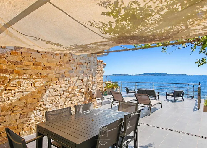 Maison Sur L'eau-hyeres-almanarre-parkings Clim Wifi By Hc 耶尔